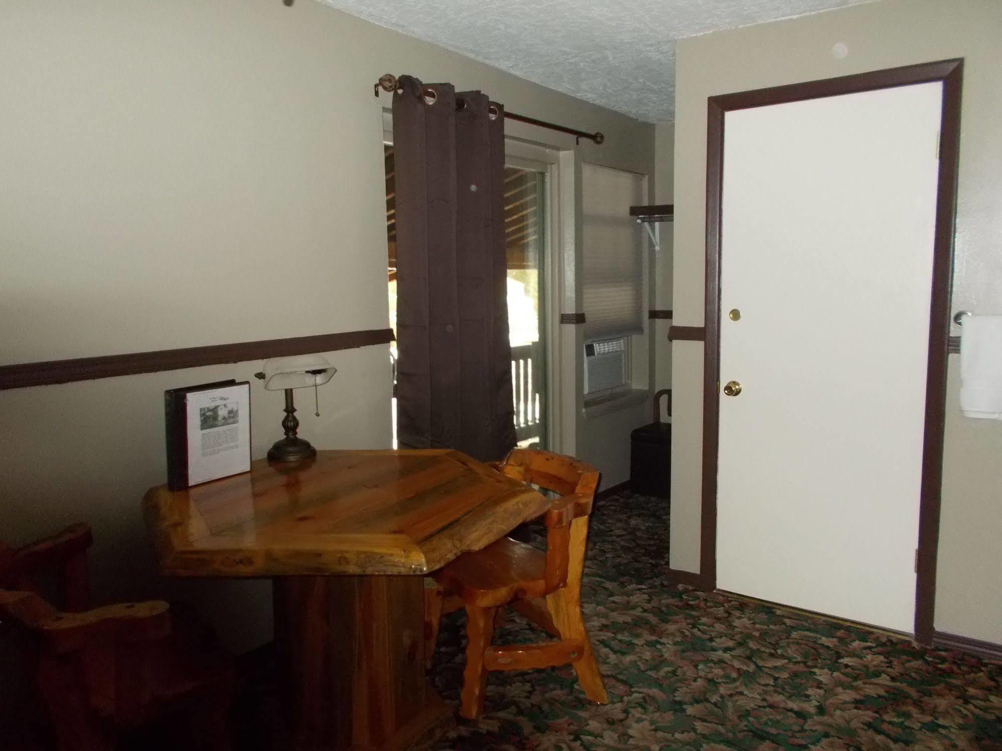 Dawson House Lodge Чемулт Экстерьер фото